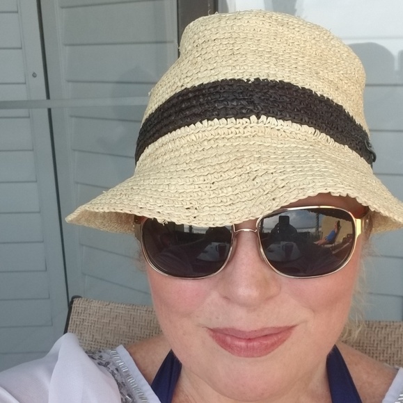 Meet your Posher, Kimberly - Picture 6 of 10